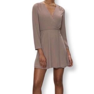 Aritzia Babaton Optima True Wrap Mini Dress Size XS Mauve Mocha Mousse